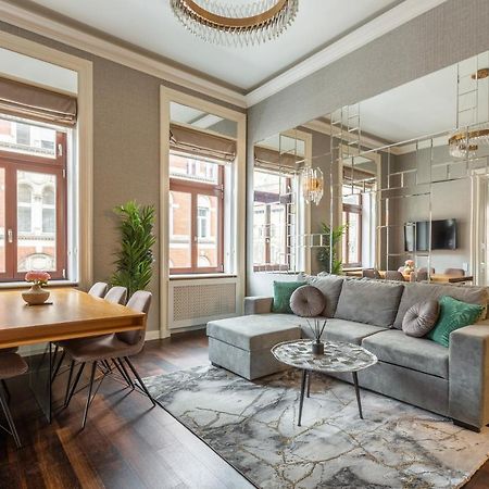 Luxury Apartment With Balcony Next To The New York Cafe Budapest Kültér fotó