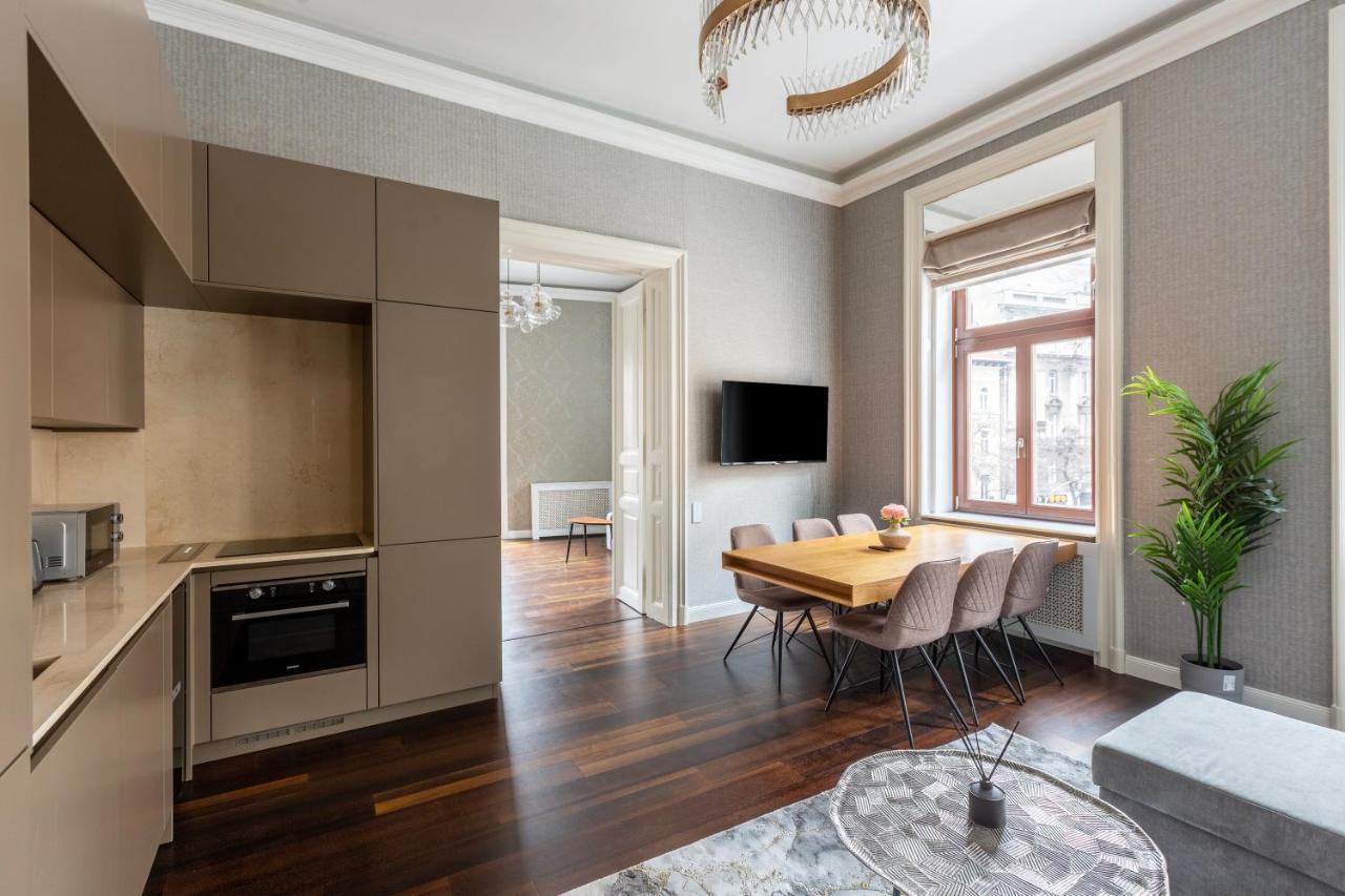 Luxury Apartment With Balcony Next To The New York Cafe Budapest Kültér fotó