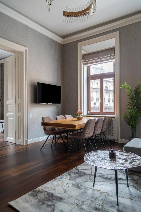 Luxury Apartment With Balcony Next To The New York Cafe Budapest Kültér fotó